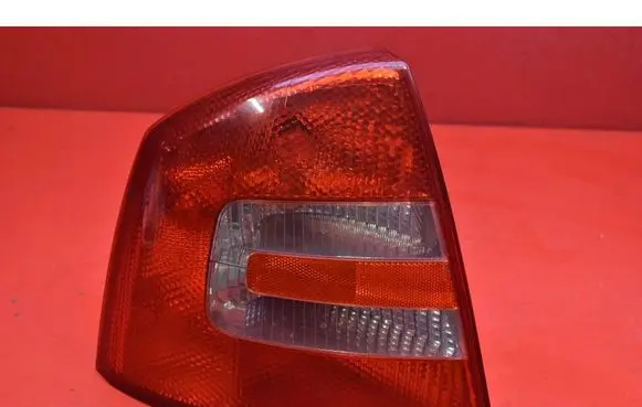 Skoda Octavia Mk2 (1Z) Rear/tail lights 1Z5945095A