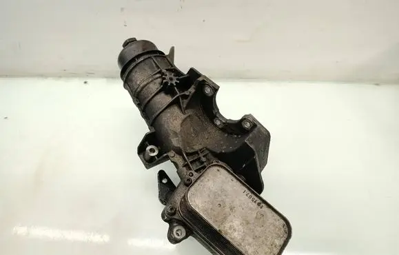 Dodge Nitro Oil filter mounting bracket 