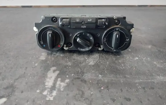 Volkswagen Touran I Climate control unit 1CF74730921