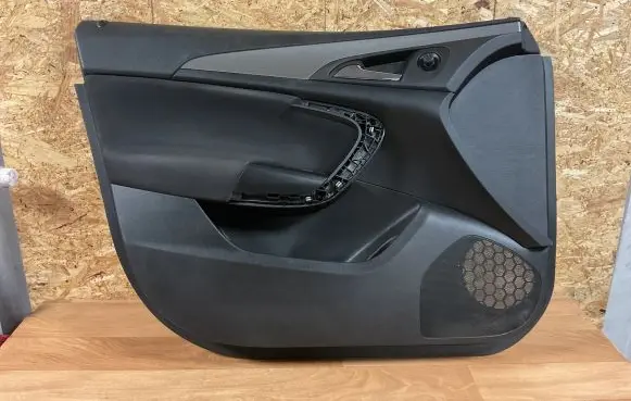 Opel Insignia A Front door card panel trim 22909196 13277377