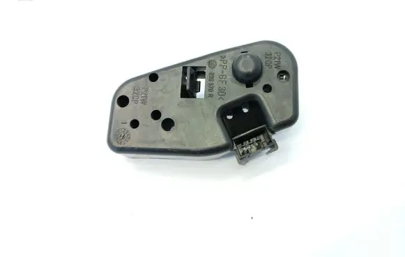BMW 3 E46 Tail light bulb cover holder 8374810 230570R
