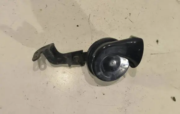 Volkswagen Phaeton Horn signal A28657625