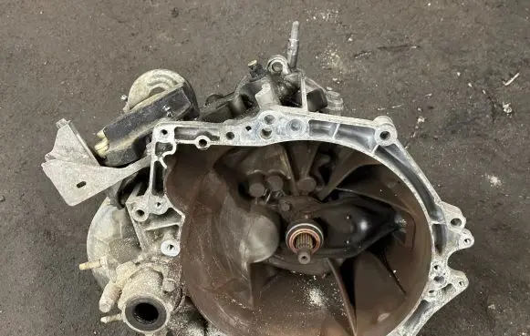 Citroen C4 II Manual 5 speed gearbox 20DP42