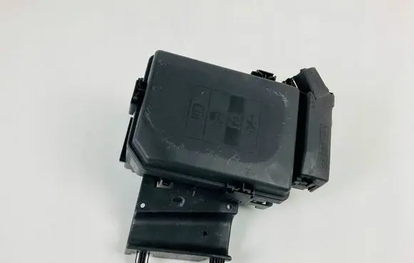 Opel Astra K Fuse box set 39227409