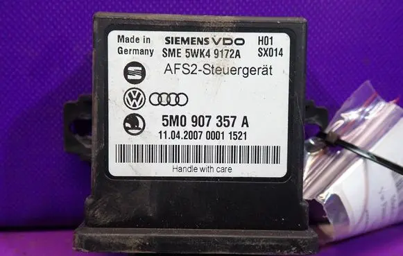 Volkswagen PASSAT B6 Xenon control unit/module 