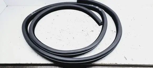 Land Rover Range Rover Sport L494 Rear door rubber seal (on body) 