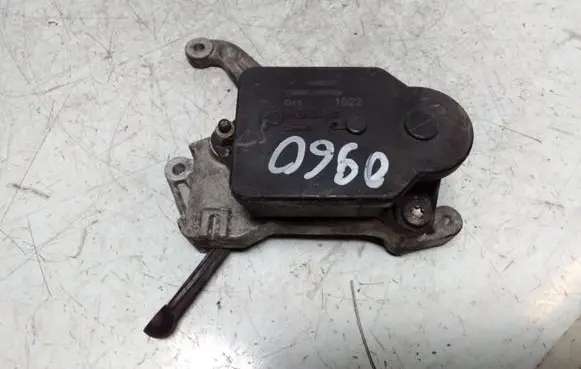 Opel Signum Intake manifold valve actuator/motor 55205127 700521 13B9T008