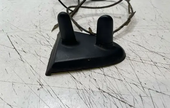 BMW 7 E38 Aerial GPS antenna 6908848