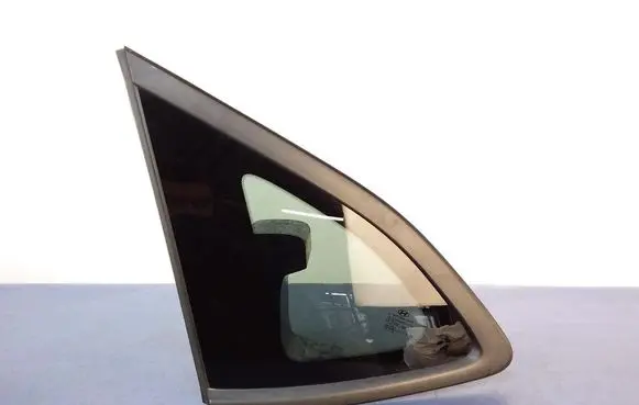 Hyundai Tucson TL Rear side window 