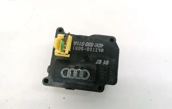 Audi A8 S8 D2 4D Air flap motor/actuator 4D0820511A 0637005001