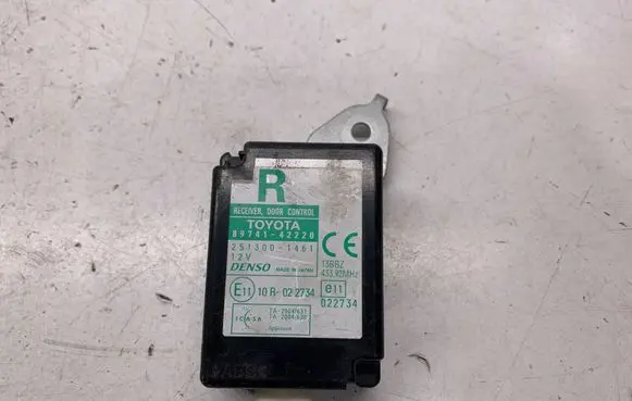 Toyota RAV 4 (XA30) Door control unit/module 8974142220 022734 2513001461