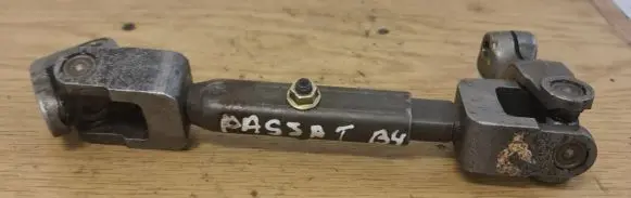 Volkswagen PASSAT B4 Steering column universal joint