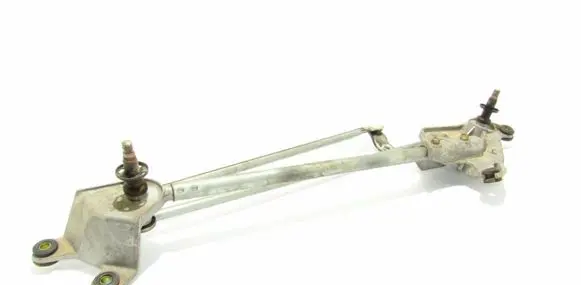Honda CR-V Front wiper linkage 