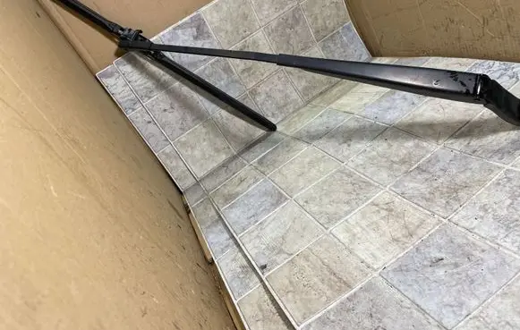 Peugeot 407 Front wiper blade arm 74560