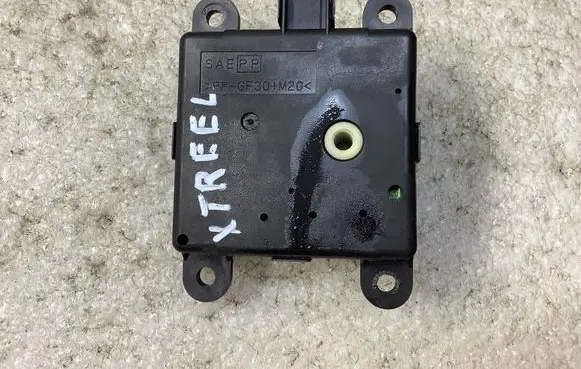 Nissan X-Trail T30 Air flap motor/actuator PPGF30M2 PPGF30FM20