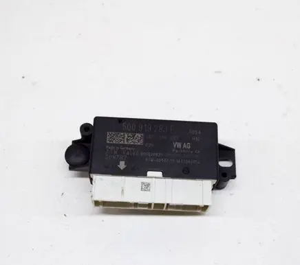 Skoda Octavia Mk3 (5E) Parking PDC control unit/module 000020831 5Q0919283