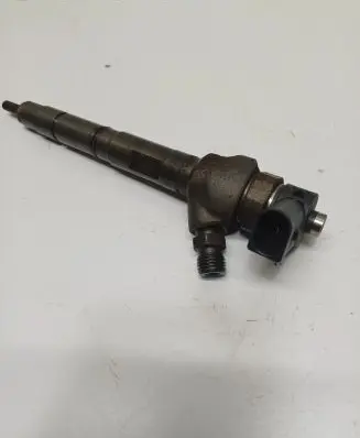 Audi A3 S3 8V Fuel injector 04L130277E