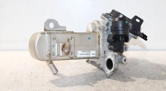 Ford Mondeo MK IV EGR valve cooler V29004027 MM11BL 30725888