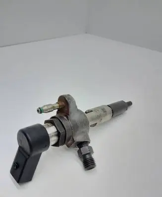 Fuel injector