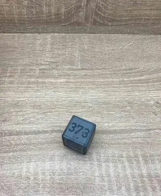 Audi A4 S4 B5 8D Other relay 8D0951253A V23134B52X301 373