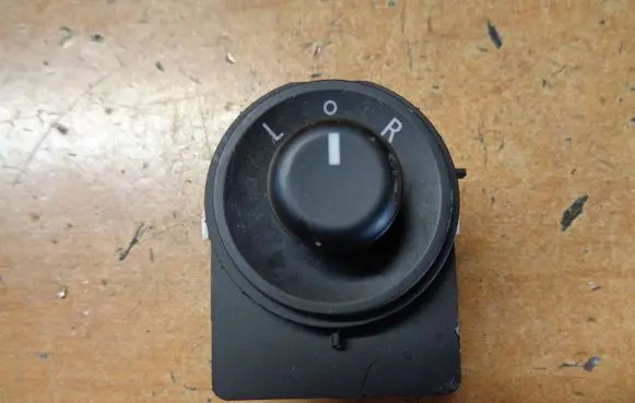 Opel Karl Wing mirror switch 95328440 10102870