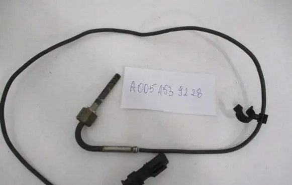 Mercedes-Benz B W245 Exhaust gas temperature sensor A0051539228