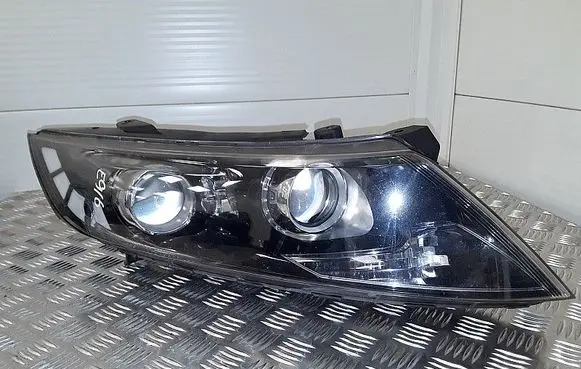 KIA Optima Headlight/headlamp 921022T451