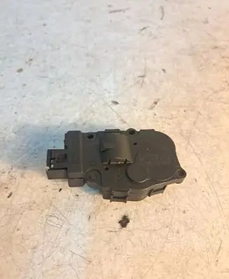 BMW X6 M Air flap motor/actuator 412650752