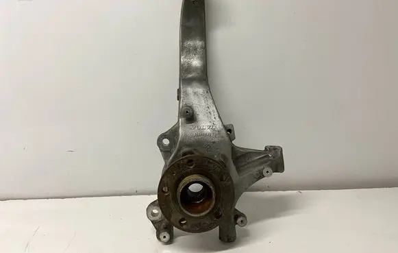 Volvo XC90 Front wheel hub 31360642