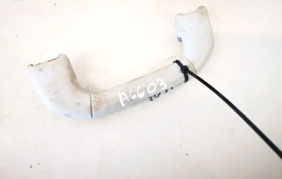 Volkswagen Polo III 6N 6N2 6NF Front interior roof grab handle 6n0857607c