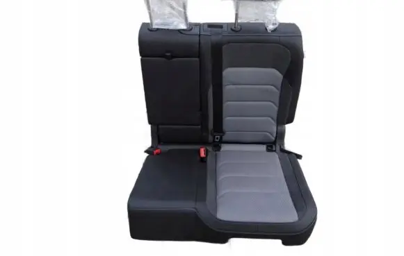 Volkswagen Tiguan Rear seat 