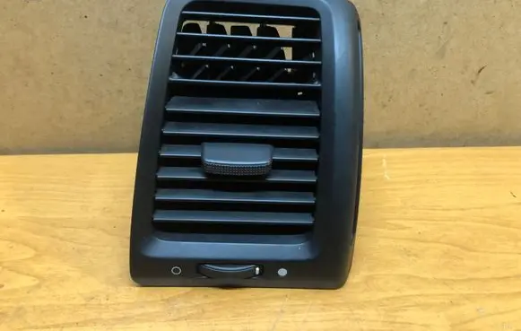 Honda Accord Dashboard side air vent grill/cover trim E6165131100