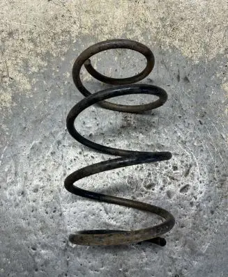 BMW 5 E39 Front coil spring