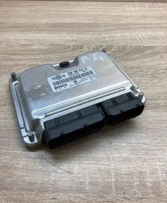 Volkswagen PASSAT B5.5 Engine control unit/module ECU 038906019KC 0281011204