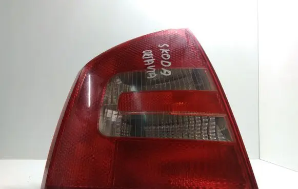 Skoda Octavia Mk2 (1Z) Rear/tail lights 1Z5945095A