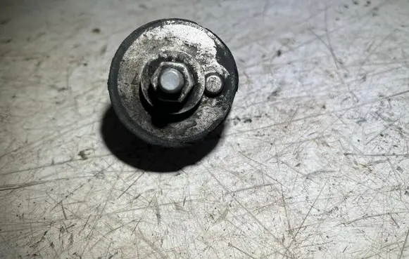 Gearbox mount