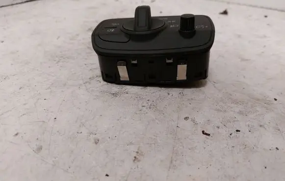 Audi Q2 - Light switch 8V0941531AQ 2706171782