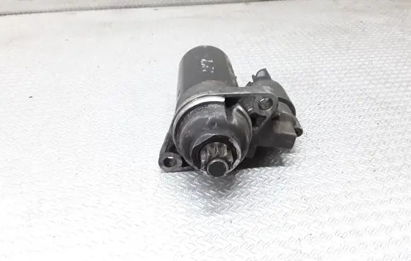 Volkswagen Polo IV 9N3 Starter motor 0001123018