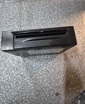 Volvo XC90 Radio/CD/DVD/GPS head unit 307525441 50180114 3AF336D