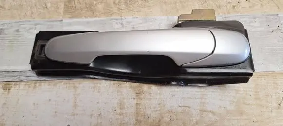 Suzuki Liana Rear door exterior handle