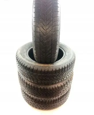 Audi A4 S4 B5 8D R15 winter tire 