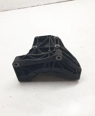 BMW 5 E60 E61 A/C compressor mount bracket 7792202
