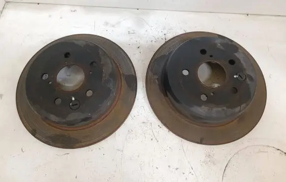 Lexus IS 220D-250-350 Rear brake disc