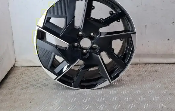 R19 alloy rim