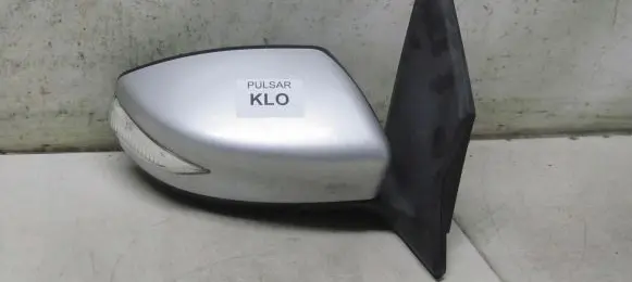 Nissan Pulsar Front door electric wing mirror KL0