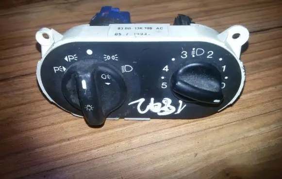 Ford Mondeo MK I Light switch 93bb13k196ac
