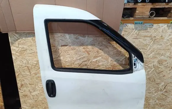 Opel Combo D Front door 