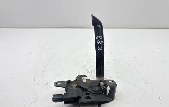 Toyota Auris 150 Engine bonnet/hood lock/catch