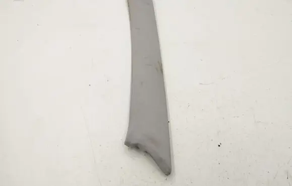 Maserati Quattroporte (A) pillar trim 6528