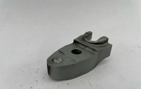 Audi A7 S7 4G Fuel Injector clamp holder 059216J